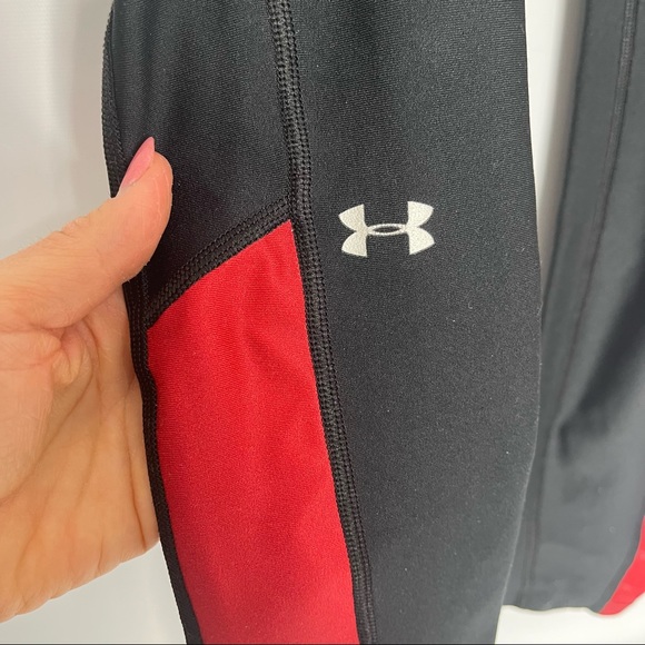 28) Under Armour Black & Red Wisconsin Badger Athletic Workout Tights Legging XS - Picture 6 of 12